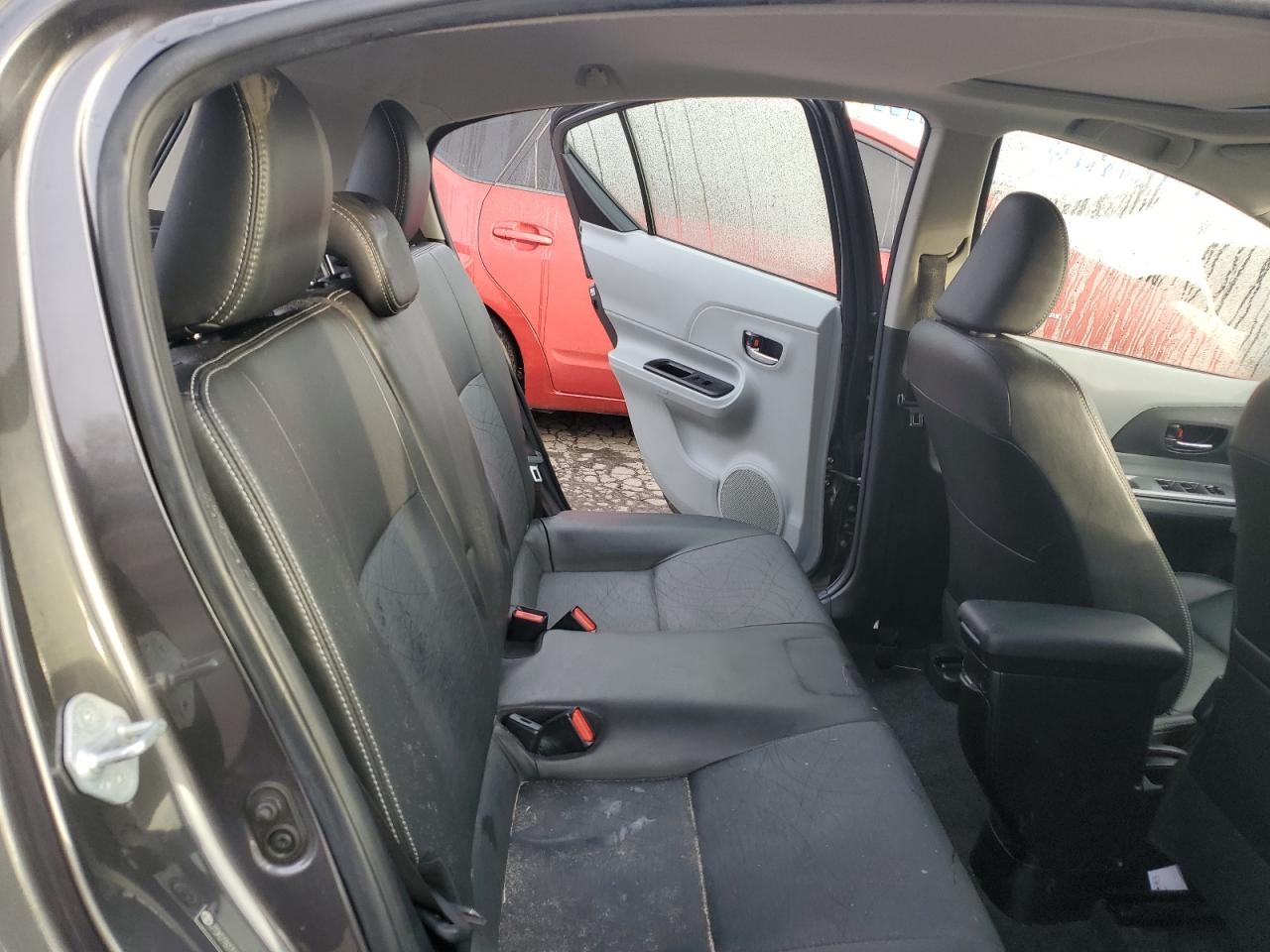 2013 Toyota Prius C VIN: JTDKDTB37D1054126 Lot: 90710165