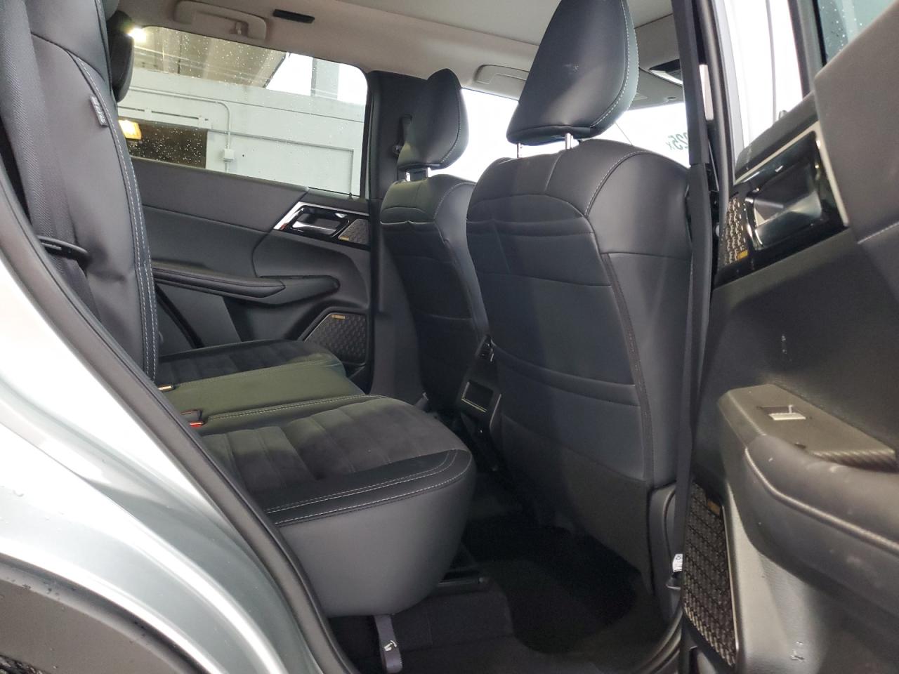 2025 Mitsubishi Outlander Se VIN: JA4J3VA82SZ011362 Lot: 81945925