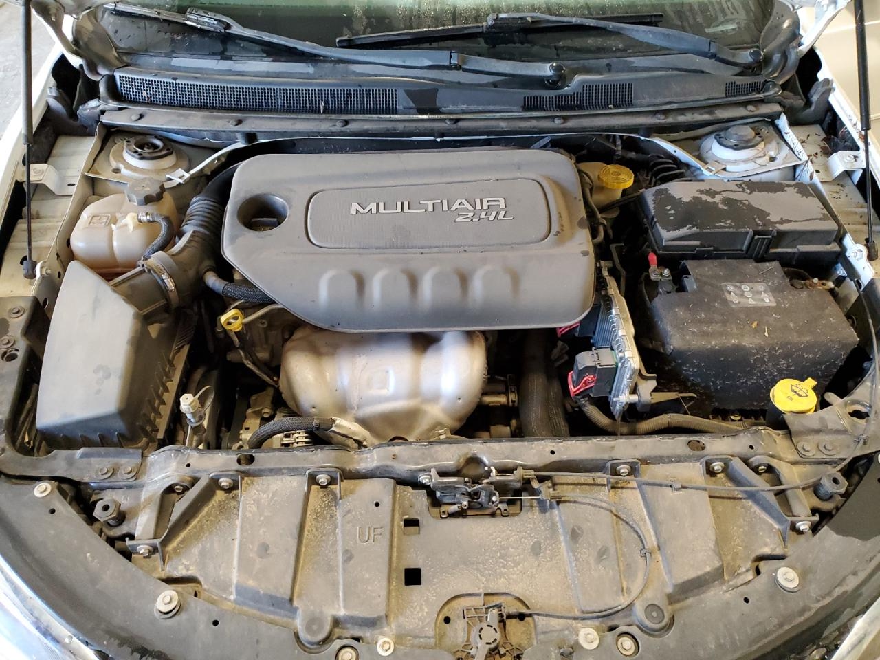 2015 Chrysler 200 Limited VIN: 1C3CCCAB9FN623641 Lot: 86260195