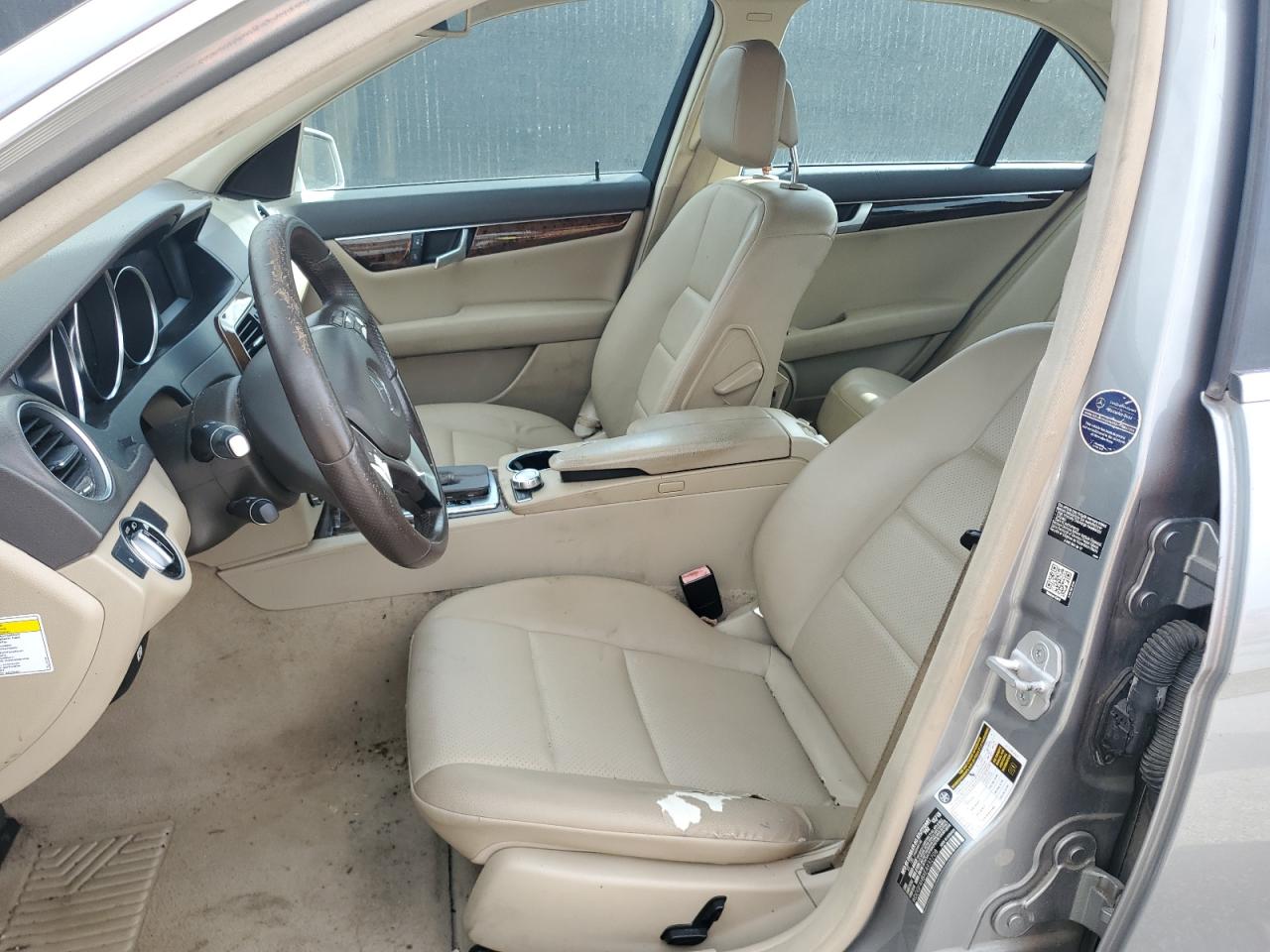 2014 Mercedes-Benz C 250 VIN: WDDGF4HBXEA932708 Lot: 85180895