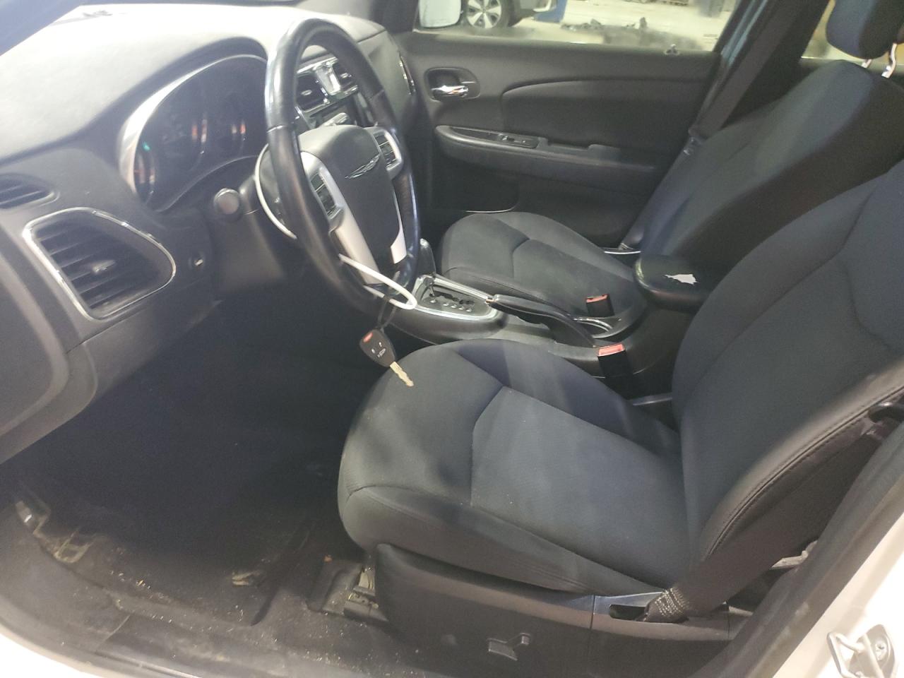 2014 Chrysler 200 Touring VIN: 1C3CCBBG2EN198203 Lot: 90340245