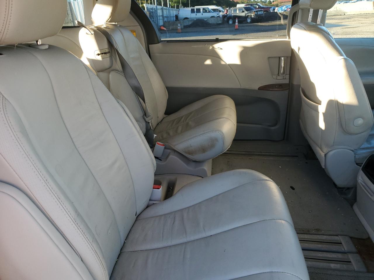 2014 Toyota Sienna Xle VIN: 5TDYK3DC7ES493229 Lot: 82291585