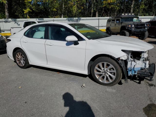  TOYOTA CAMRY 2024 White