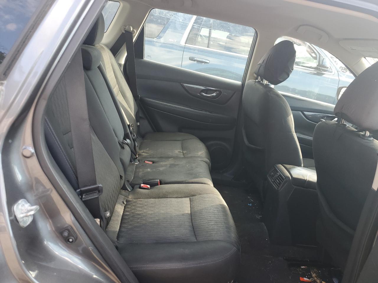 2018 Nissan Rogue S VIN: 5N1AT2MT4JC708372 Lot: 84930375