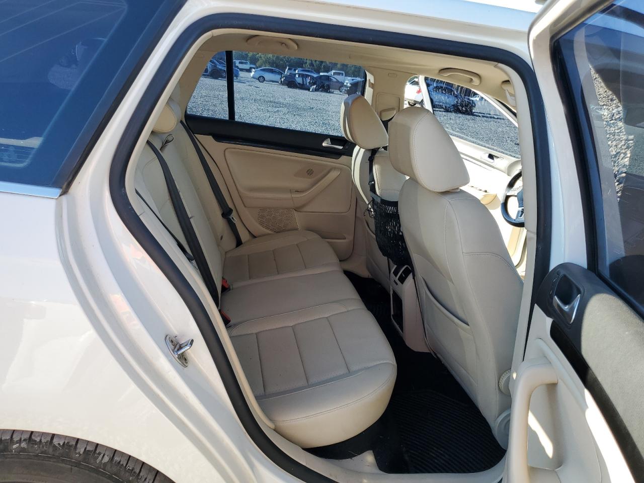 2014 Volkswagen Jetta Tdi VIN: 3VWML7AJ4EM605892 Lot: 85127655