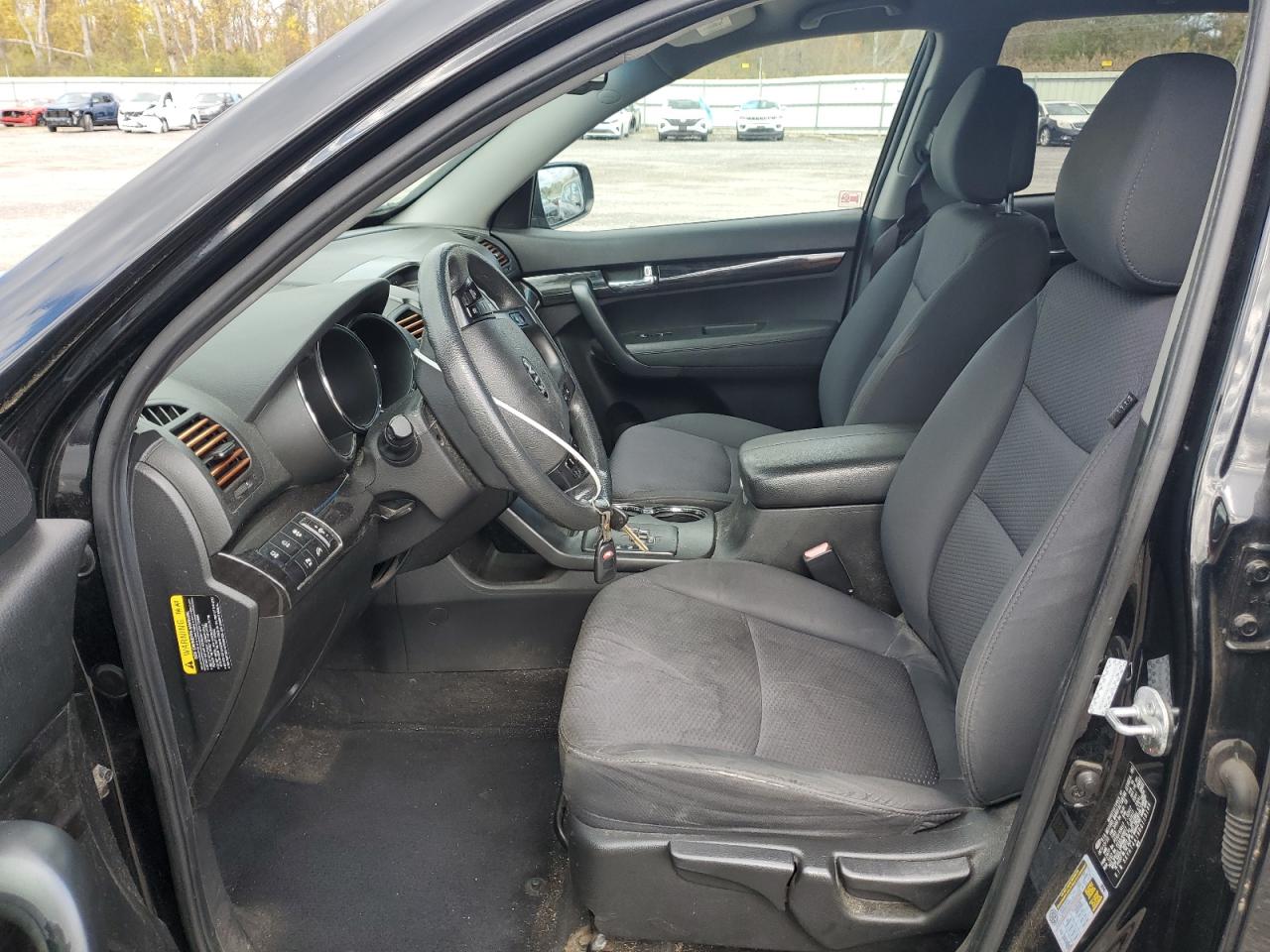 2011 Kia Sorento Base VIN: 5XYKT4A19BG118186 Lot: 86060565