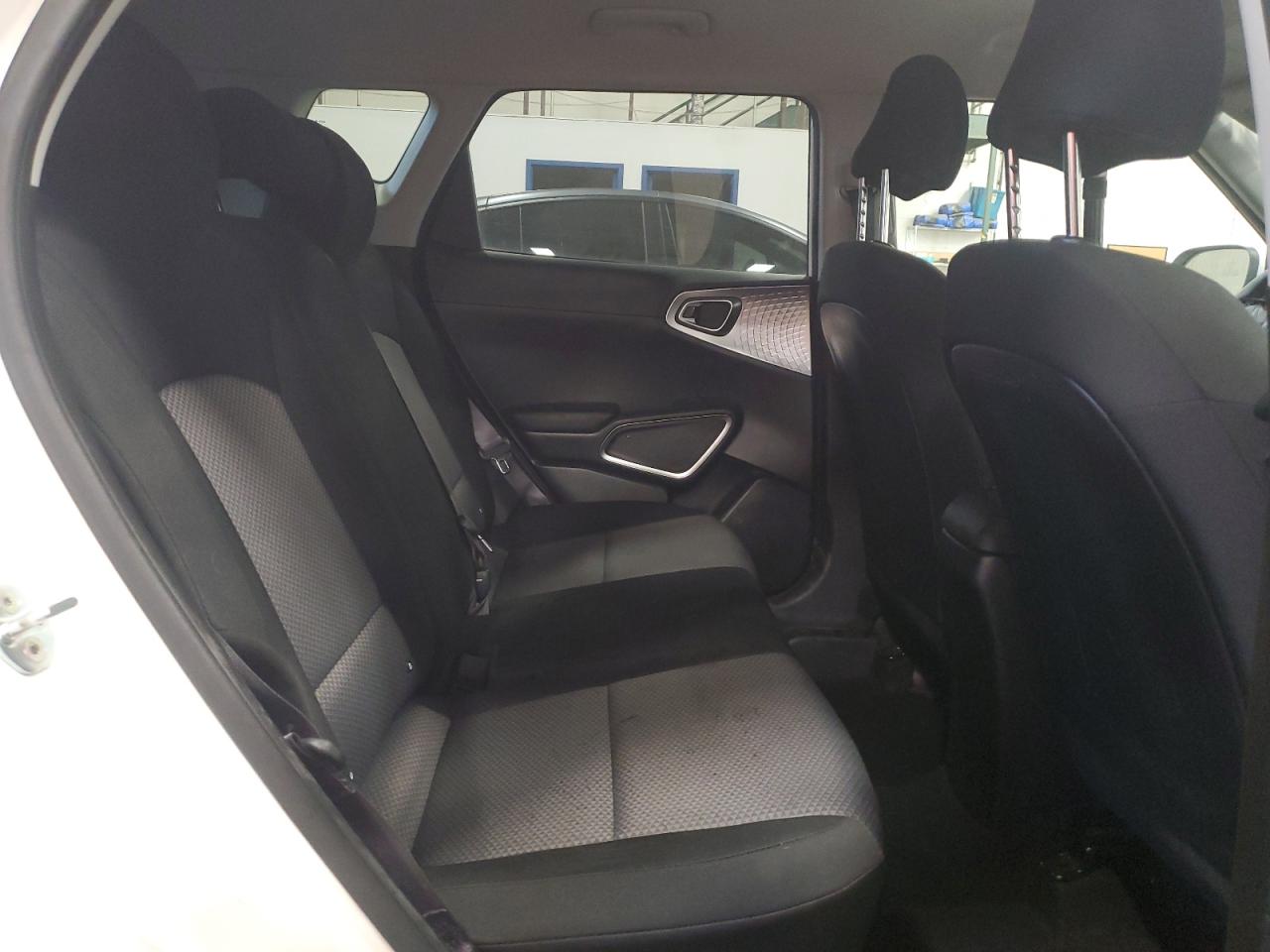 2022 Kia Soul Lx VIN: KNDJ23AU2N7830432 Lot: 81969185