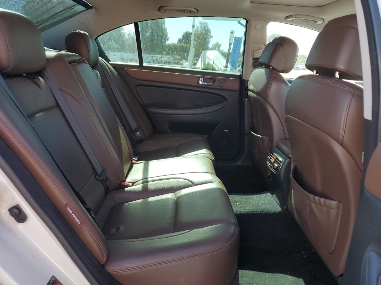 2011 Hyundai Genesis 4.6L VIN: KMHGC4DF7BU116380 Lot: 90407335