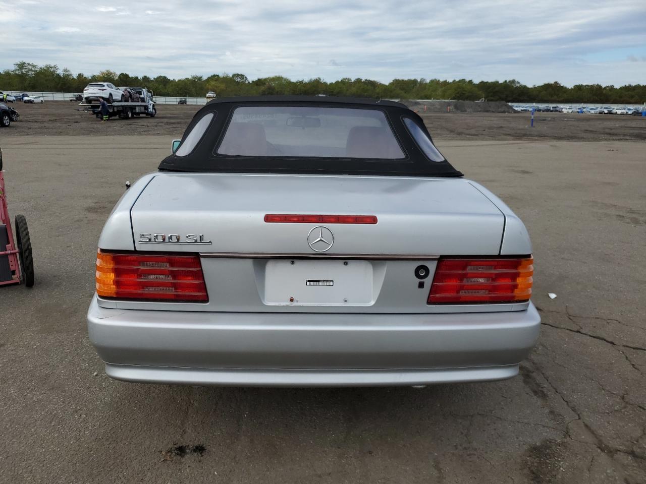 1990 Mercedes-Benz 500 Sl VIN: WDBFA66E3LF009952 Lot: 82494505