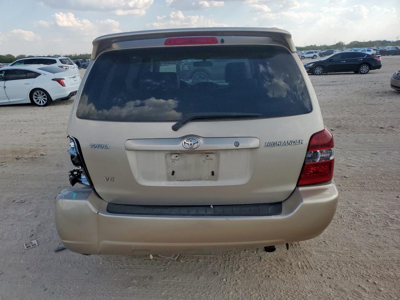 2005 Toyota Highlander Limited VIN: JTEGP21A450056412 Lot: 84536955