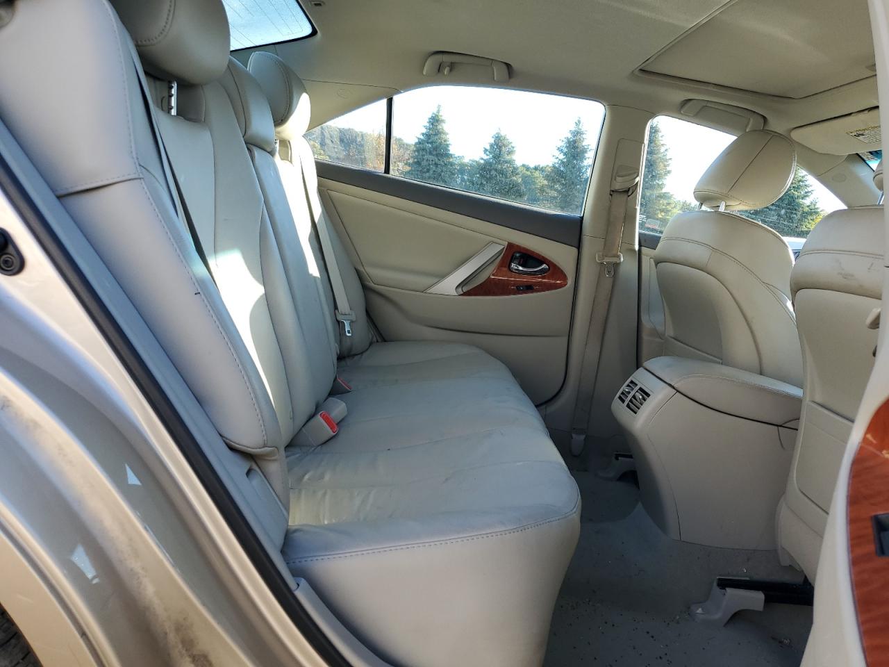 2010 Toyota Camry Base VIN: 4T4BF3EKXAR063699 Lot: 85928245