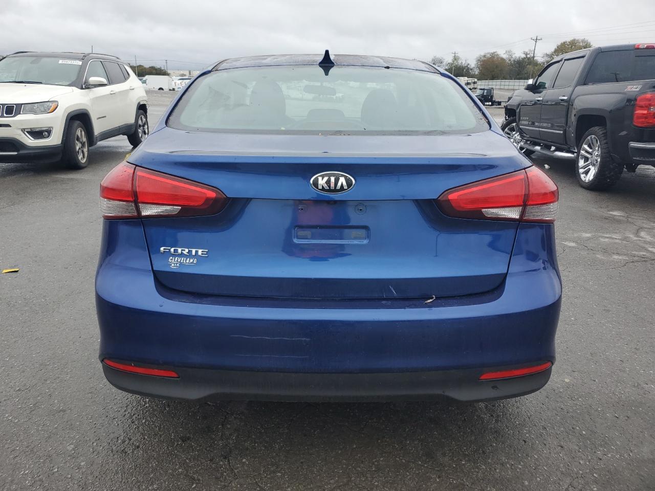 2018 Kia Forte Lx VIN: 3KPFK4A71JE270984 Lot: 82683405