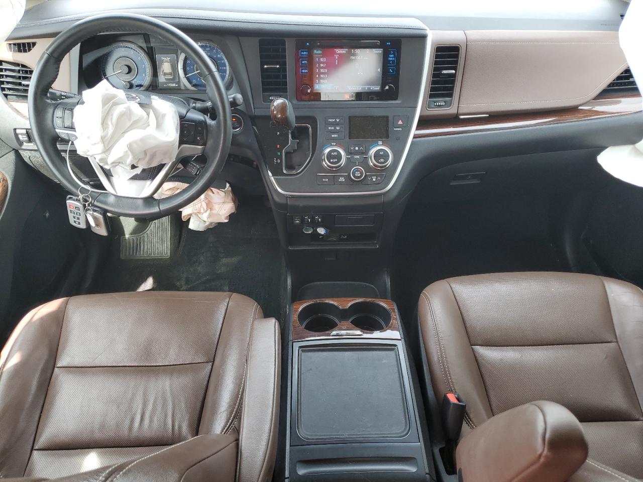 2015 Toyota Sienna Xle VIN: 5TDDK3DC3FS114114 Lot: 81884635