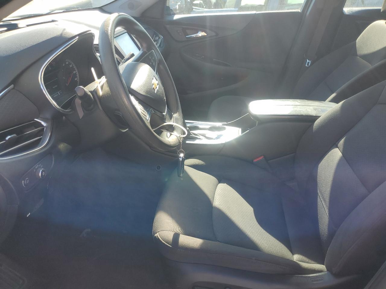 2018 Chevrolet Malibu Lt VIN: 1G1ZD5ST1JF204121 Lot: 84602295