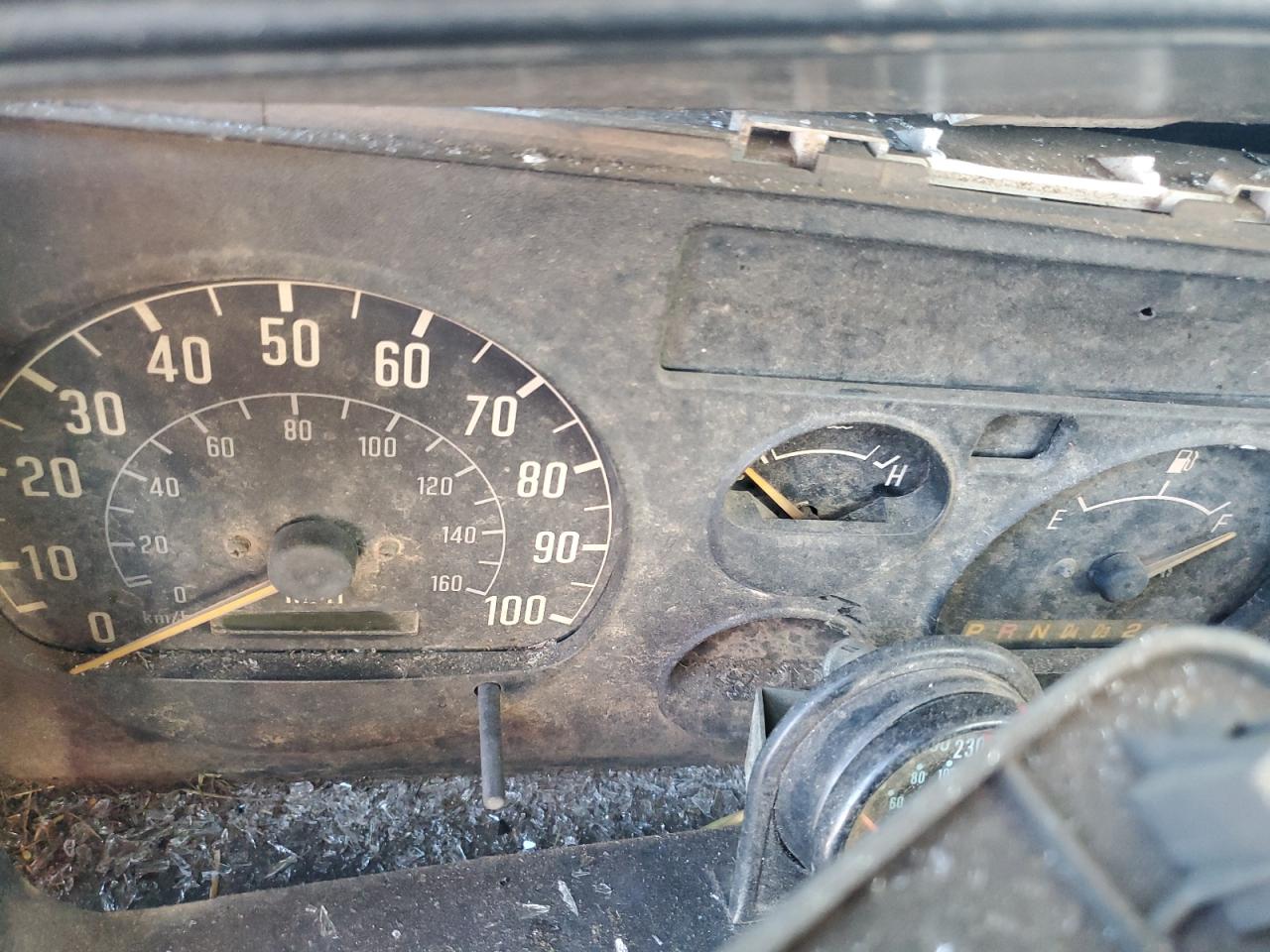 1999 Isuzu Npr VIN: 4KLB4B1R7XJ004461 Lot: 85926325