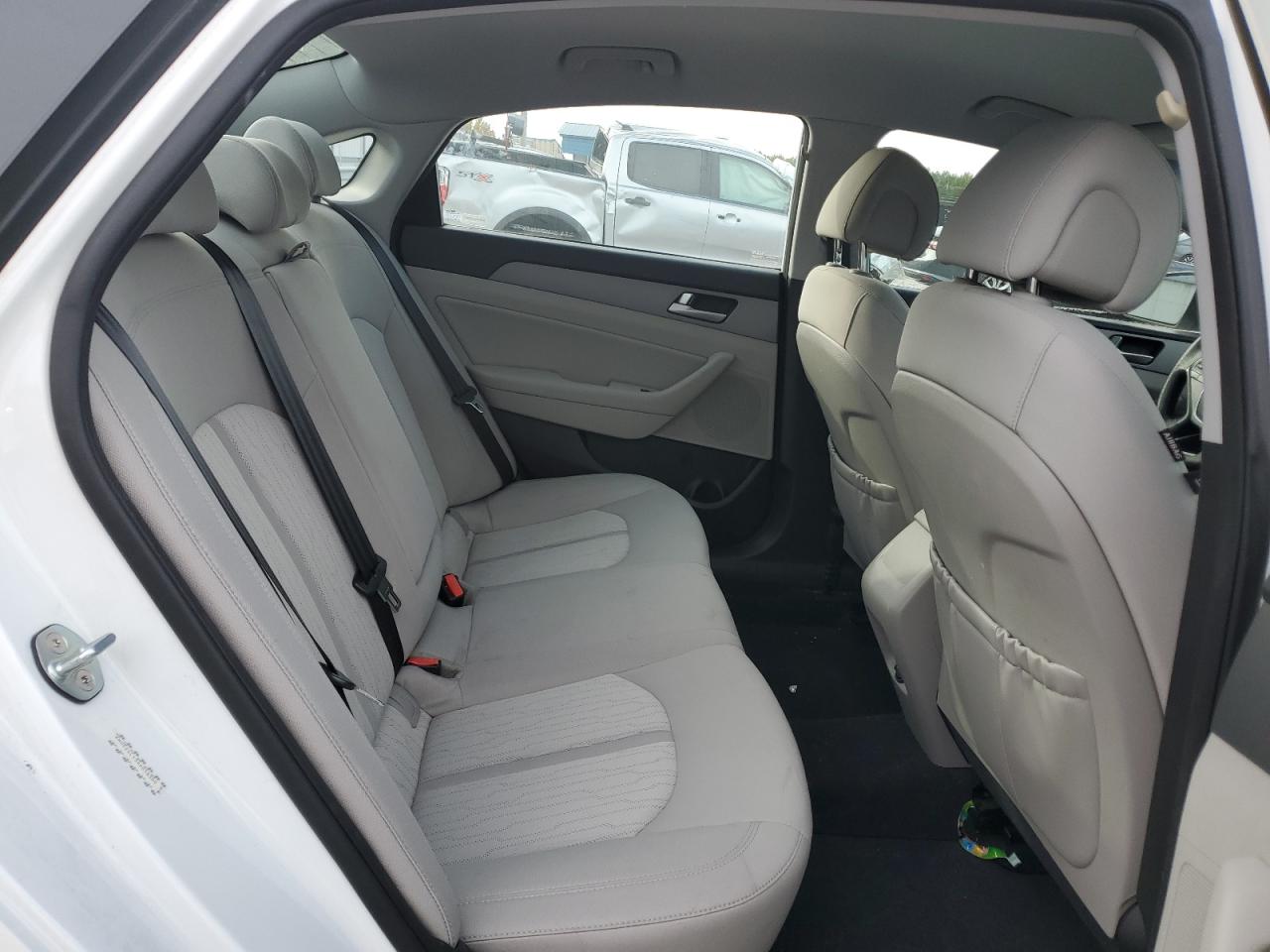 Фото: KMHE24L13HA058309