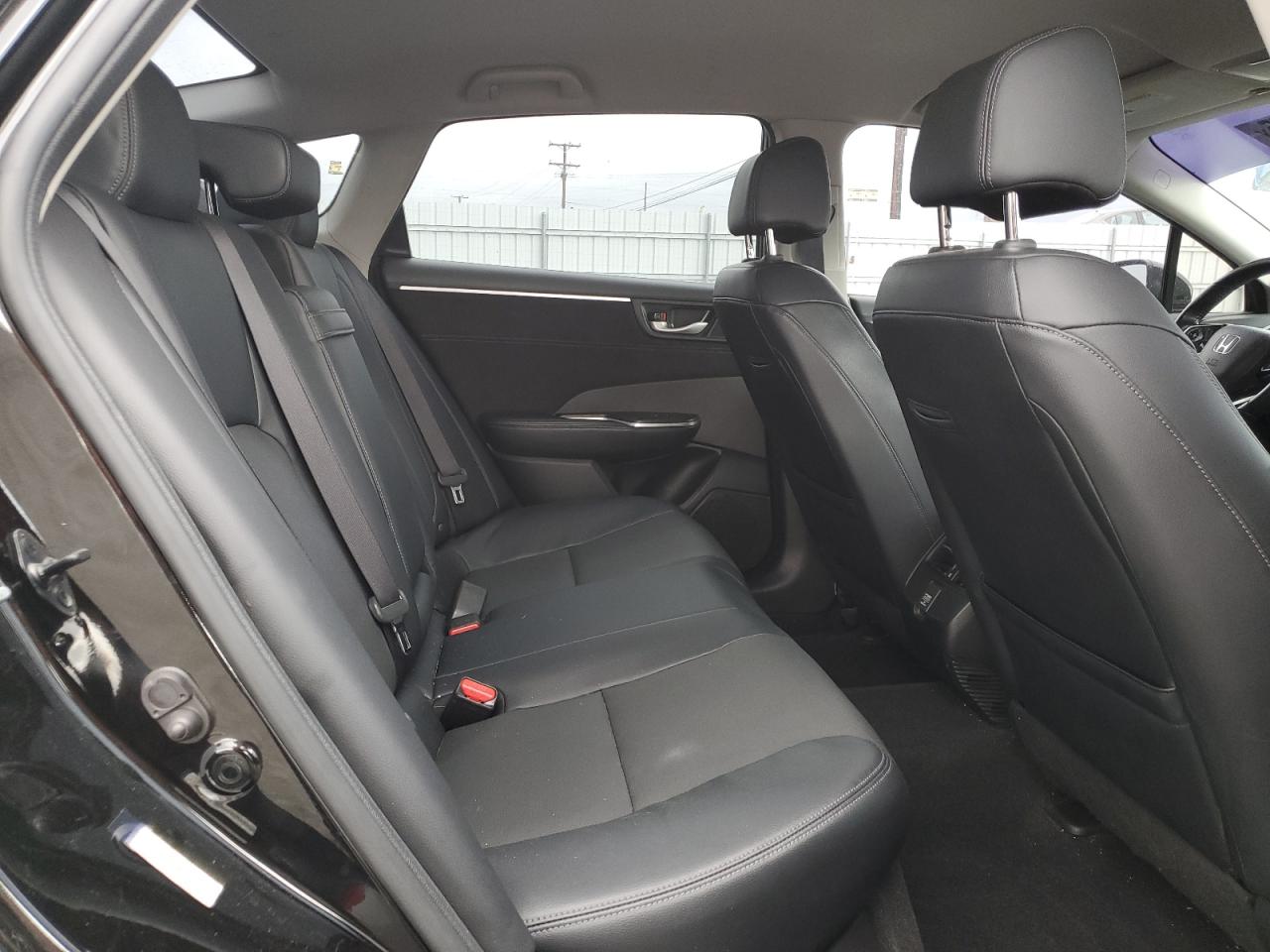 2018 Honda Clarity Touring VIN: JHMZC5F34JC004418 Lot: 85505875