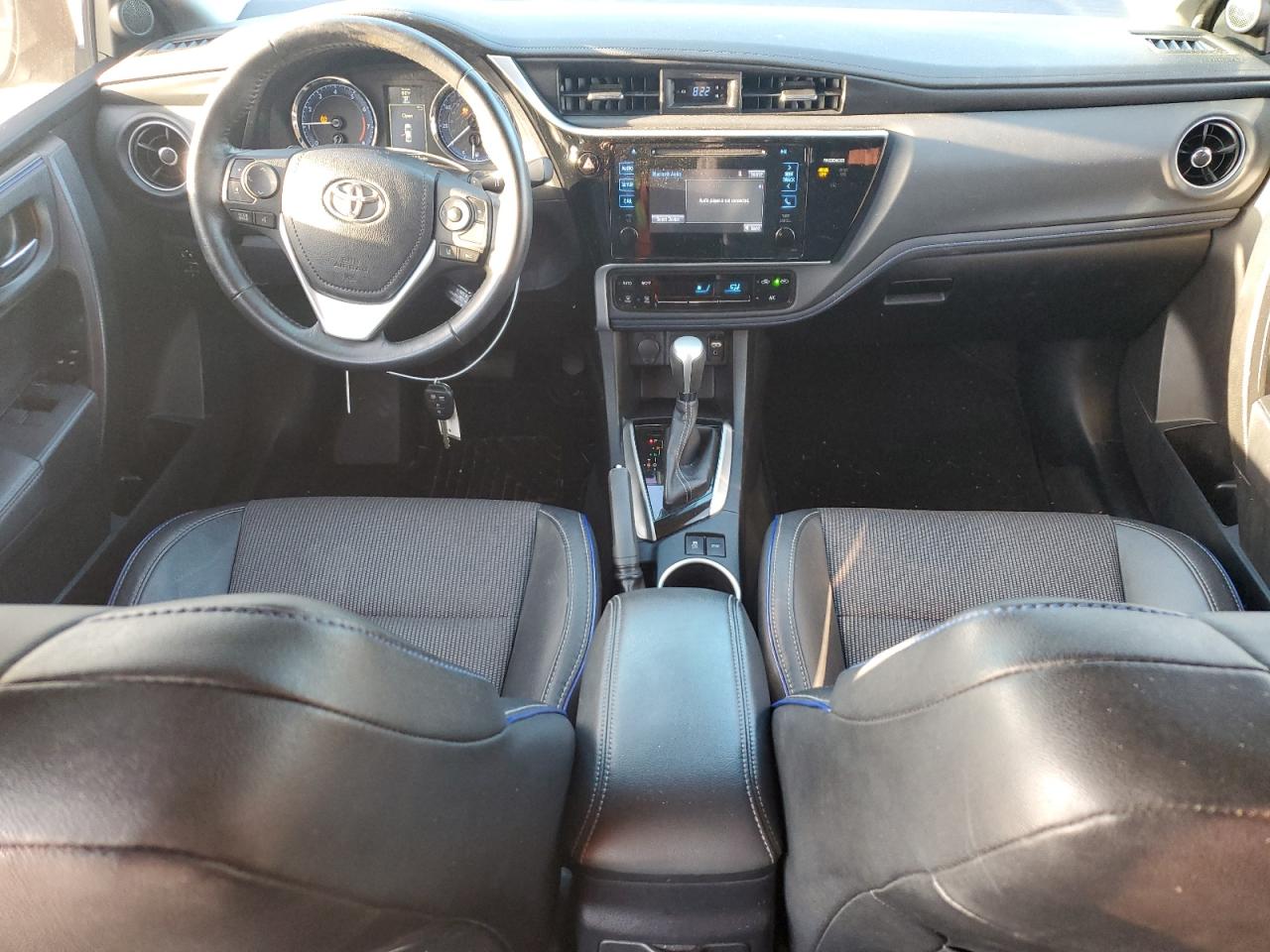 2017 Toyota Corolla L VIN: 2T1BURHE6HC870225 Lot: 84903305