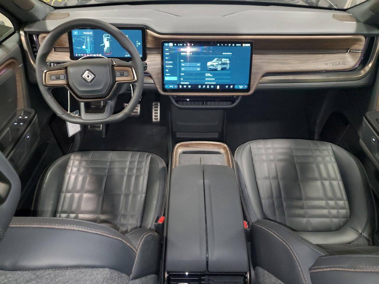 2025 Rivian R1S Premium VIN: 7PDSGCBP0SN070449 Lot: 87453915