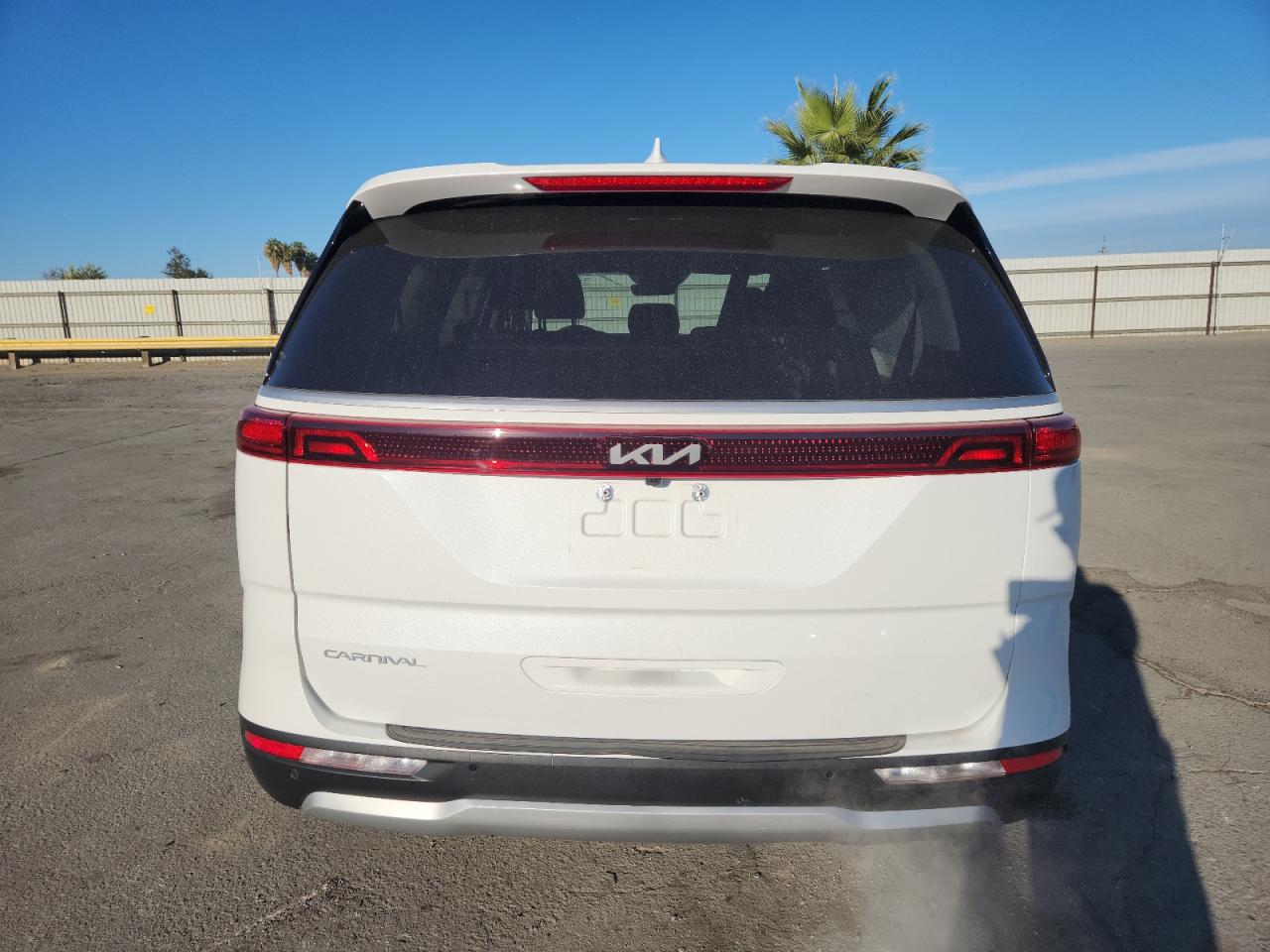2024 Kia Carnival Lx VIN: KNDNB4H35R6389783 Lot: 86263895