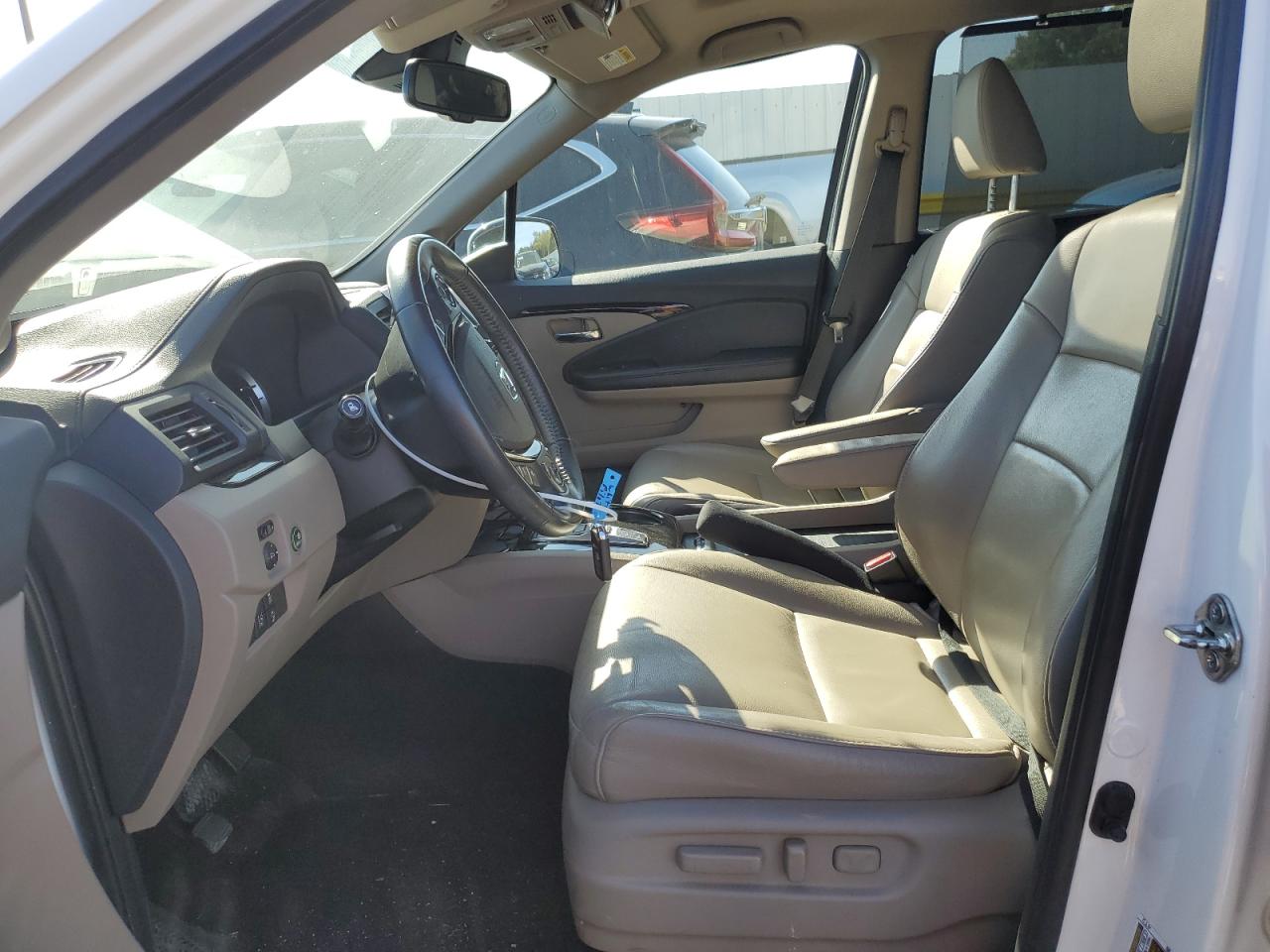 2017 Honda Pilot Touring VIN: 5FNYF6H90HB105142 Lot: 81924795