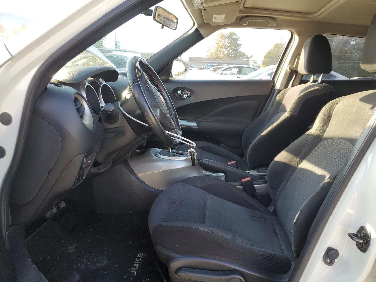 2011 Nissan Juke S VIN: JN8AF5MR8BT013495 Lot: 82292495
