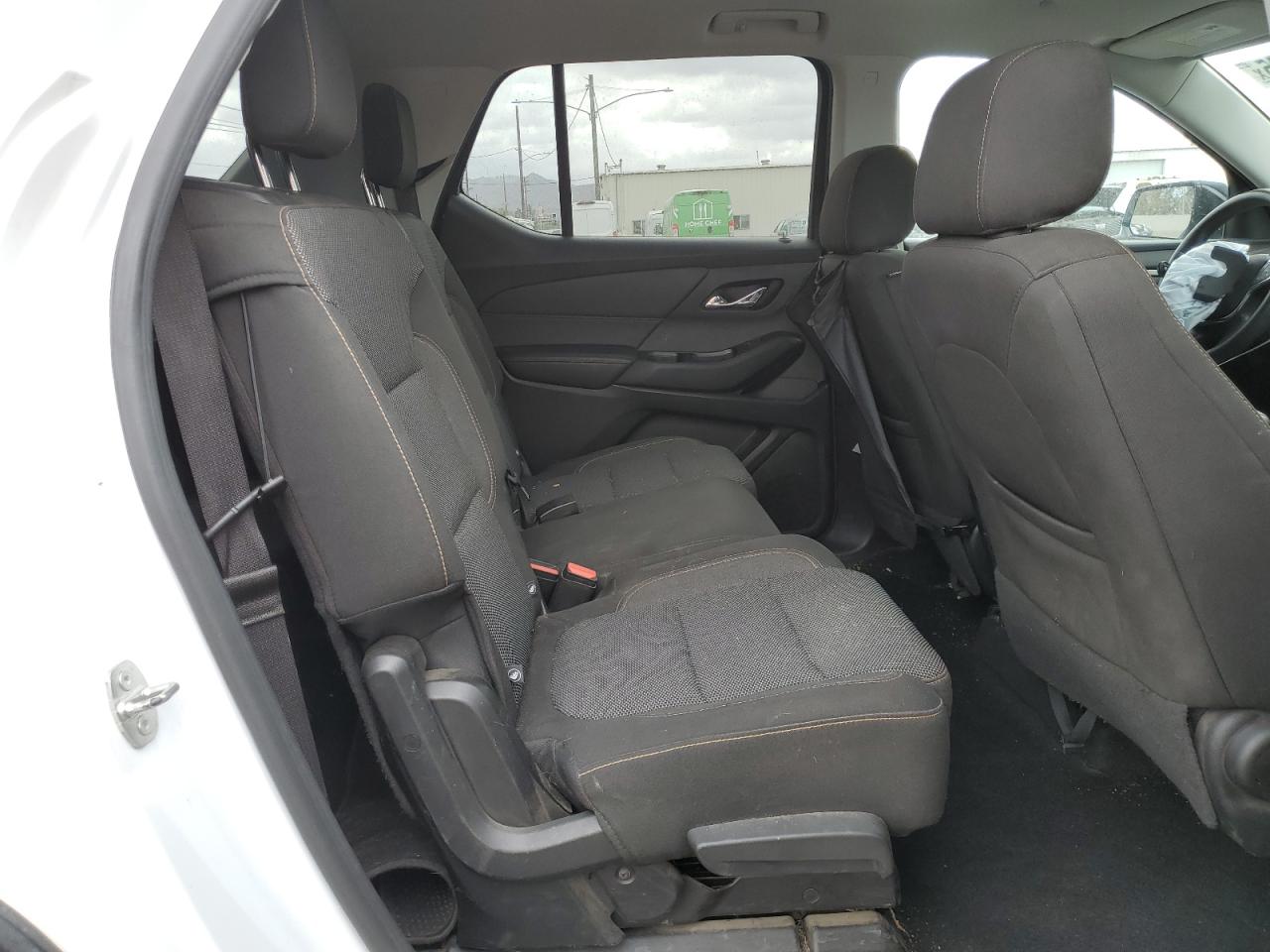 2018 Chevrolet Traverse Ls VIN: 1GNERFKW9JJ133679 Lot: 86501795