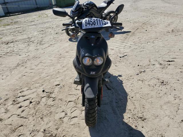 2023 GENUINE SCOOTER CO. ROUGHHOUSE 50  