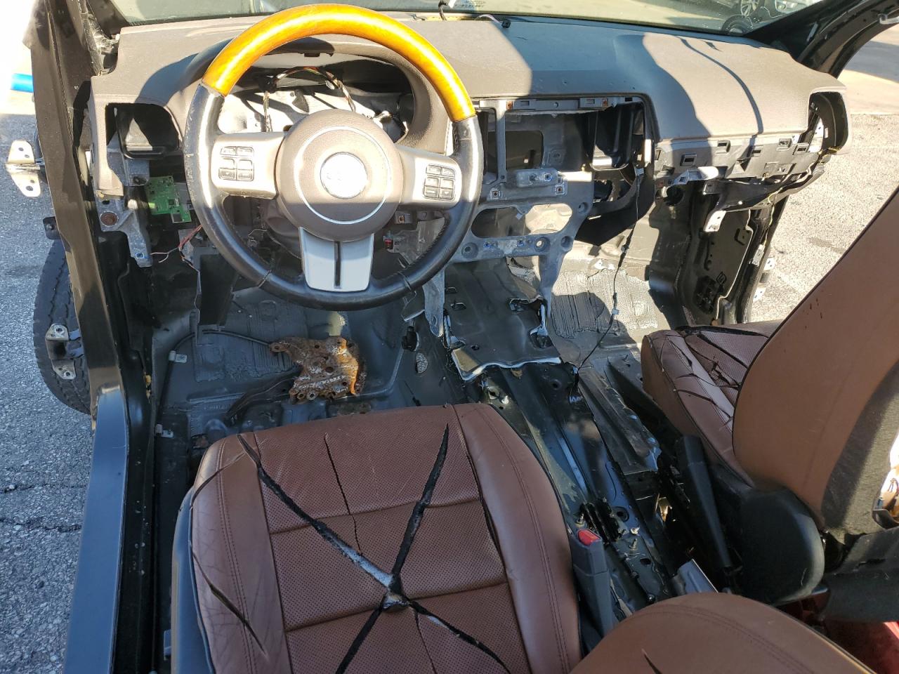 2014 Jeep Grand Cherokee Srt-8 VIN: 1C4RJFDJ1EC202555 Lot: 85759885