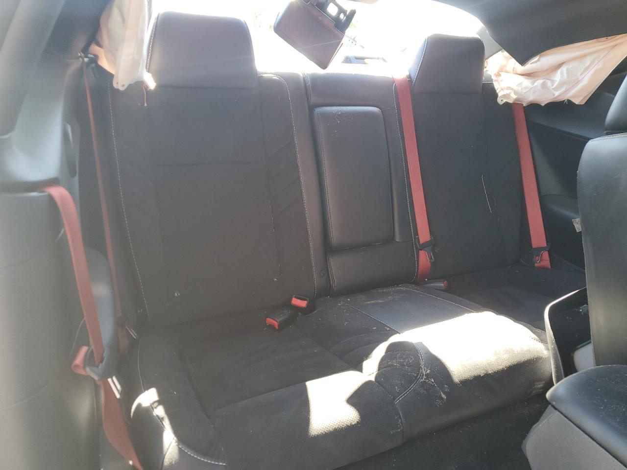 2015 Dodge Challenger Srt 392 VIN: 2C3CDZDJ5FH709945 Lot: 82444415