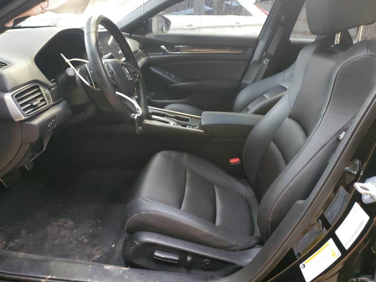 2022 Honda Accord Sport VIN: 1HGCV1F37NA802358 Lot: 90063945