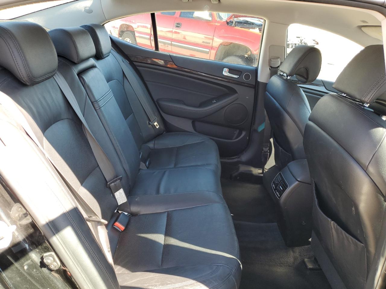 2015 Kia Cadenza Premium VIN: KNALN4D75F5174099 Lot: 85747525