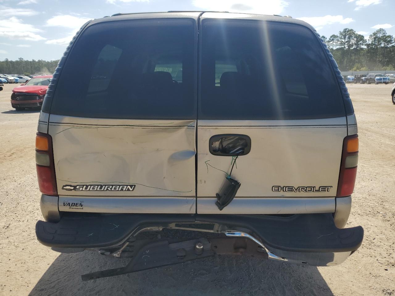 2002 Chevrolet Suburban C1500 VIN: 1GNEC16Z72J175777 Lot: 85103175