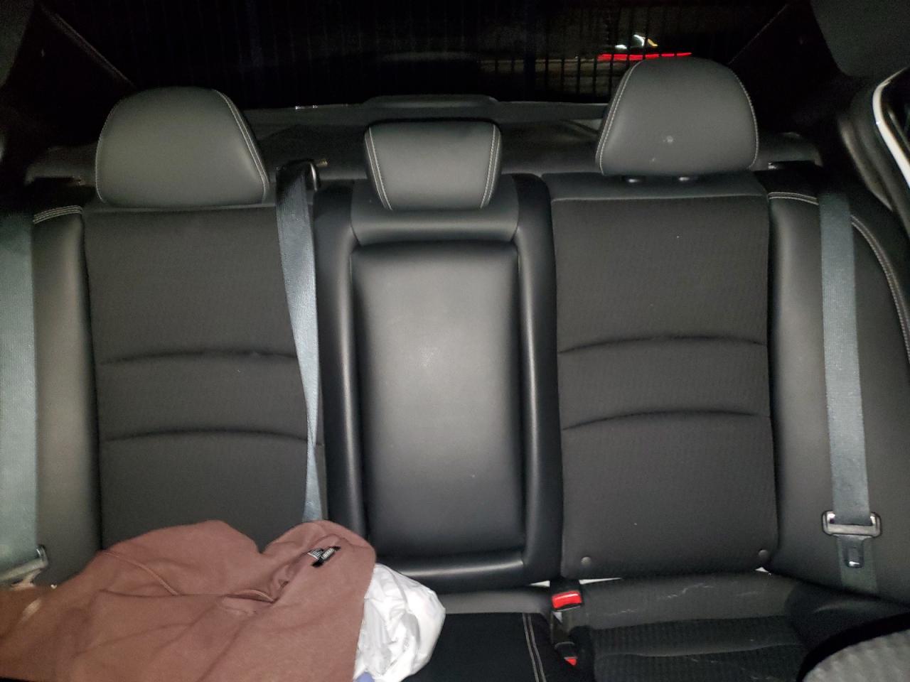 2017 Honda Accord Spo VIN: 028105 Lot: 86191595