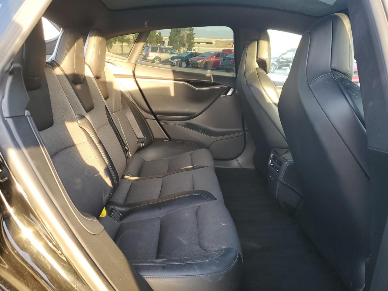 2018 Tesla Model S VIN: 5YJSA1E25JF293824 Lot: 89565015