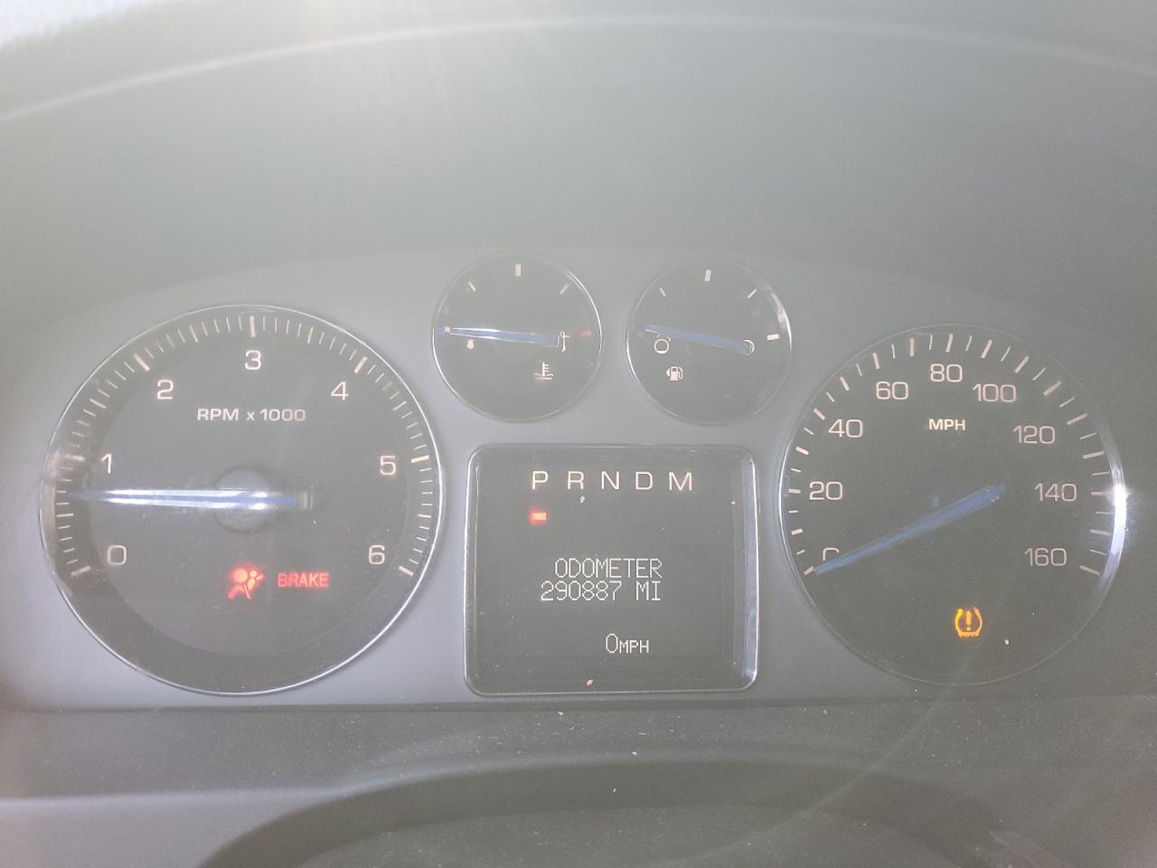 2007 Cadillac Escalade Luxury VIN: 1GYFK63877R374615 Lot: 89791985