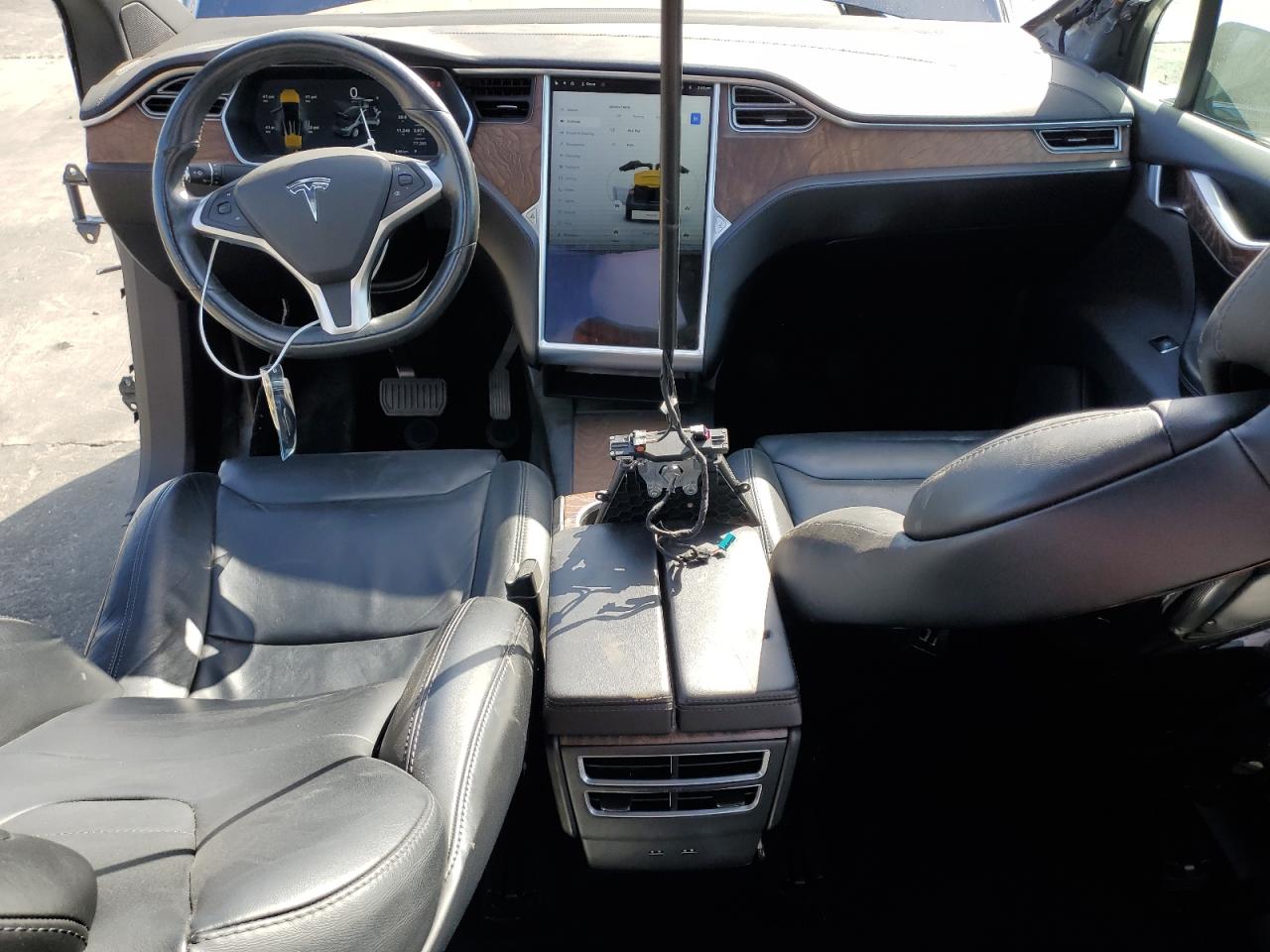 2016 Tesla Model X VIN: 5YJXCAE21GF002681 Lot: 66333525