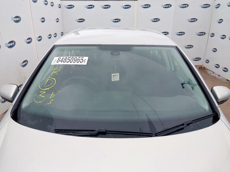 2009 VOLKSWAGEN GOLF S TSI S-A 