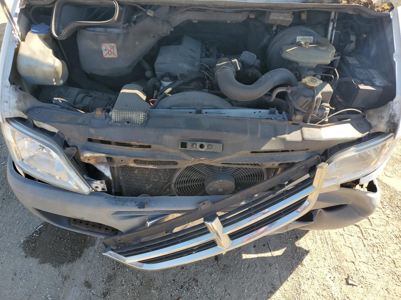 2005 Dodge Sprinter 2500 VIN: WD0PD644655827506 Lot: 85533025