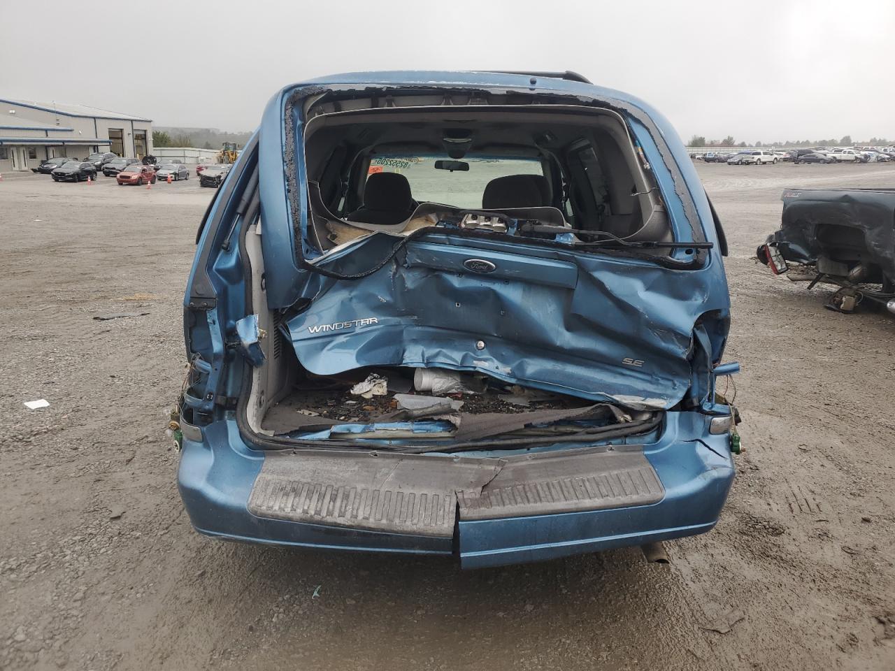 2003 Ford Windstar Se VIN: 2FMZA52443BB61032 Lot: 82552205