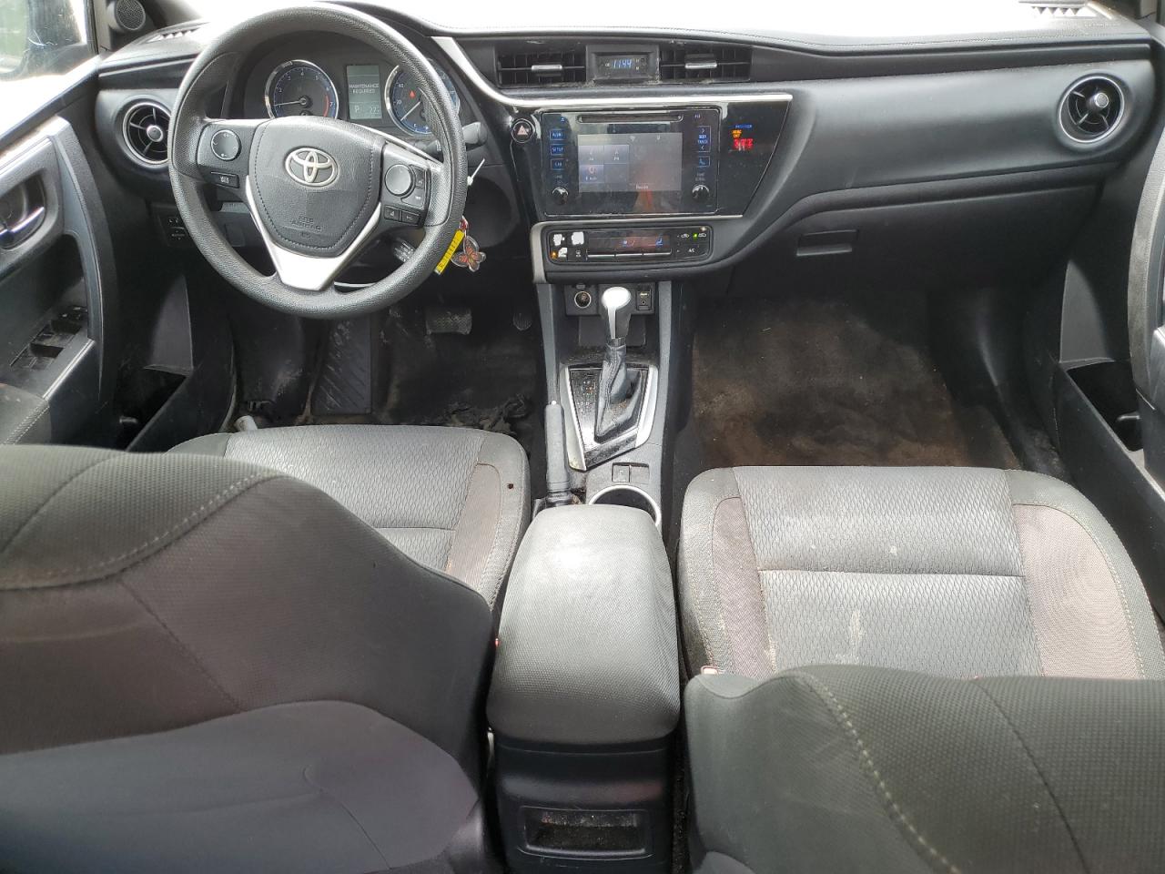 2018 Toyota Corolla L VIN: 2T1BURHE1JC079042 Lot: 85684165