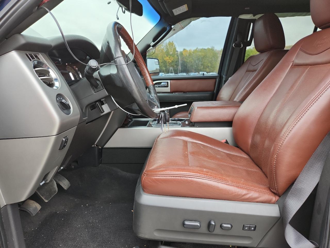 2013 Ford Expedition Xlt VIN: 1FMJU1J55DEF69889 Lot: 82256985