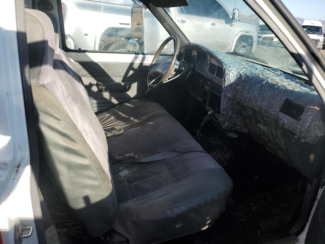 1989 Toyota Pickup Cab Chassis Super Long Wheelbase VIN: JT5VN94T8K0005252 Lot: 81988135