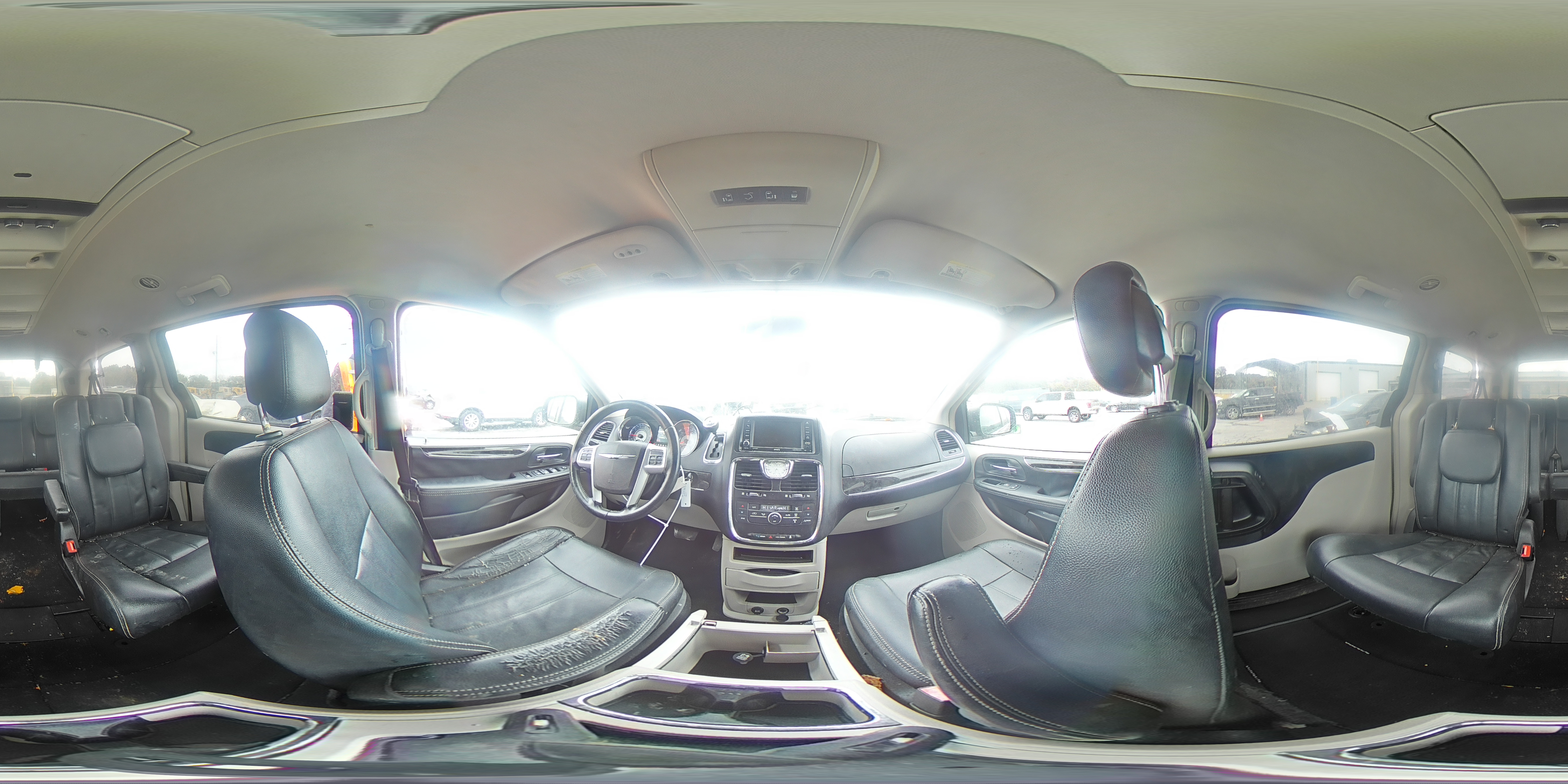 2016 Chrysler Town & Country Touring VIN: 2C4RC1BGXGR281545 Lot: 82631225