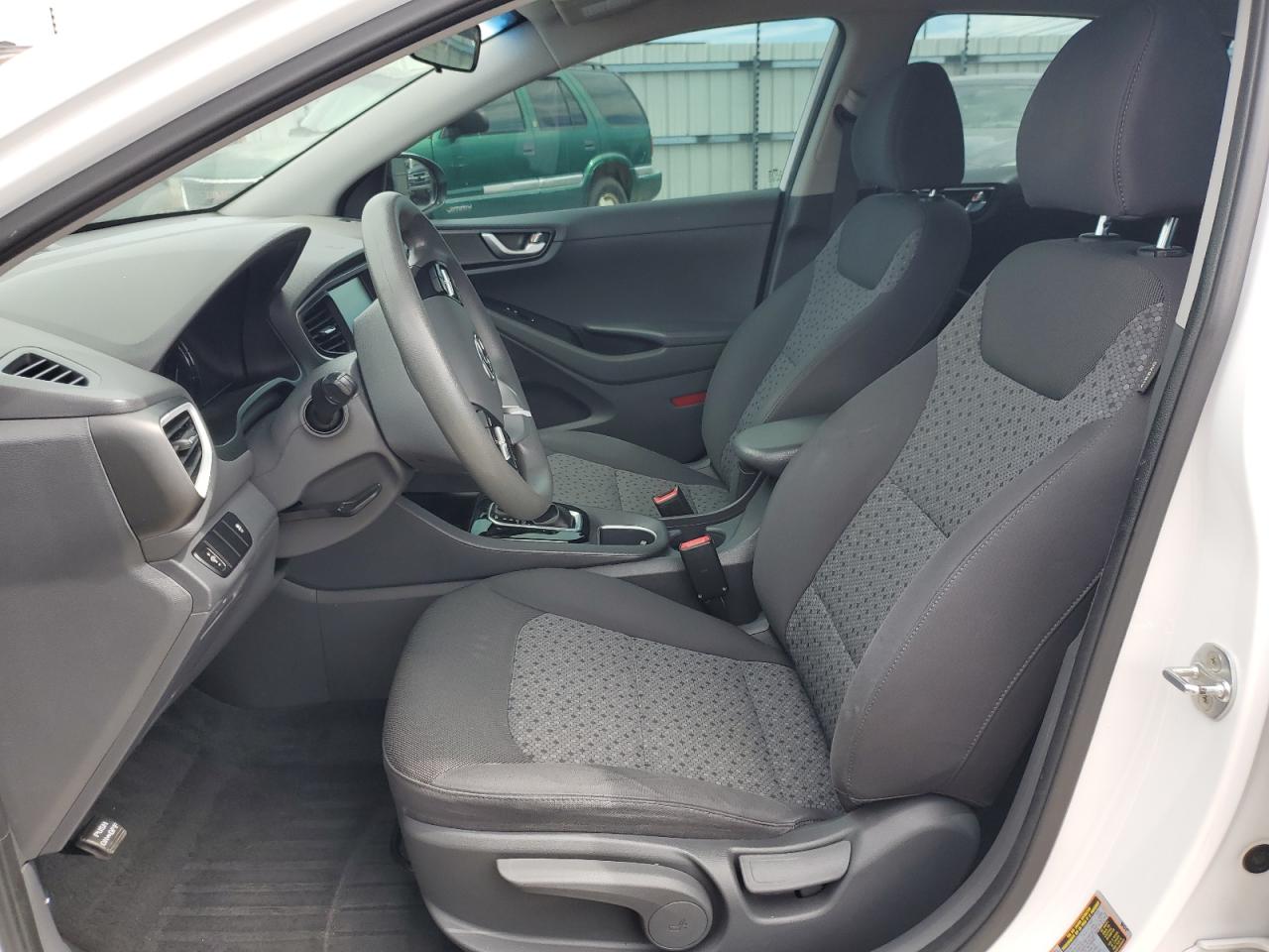 2018 Hyundai Ioniq Blue VIN: KMHC65LC8JU064968 Lot: 84390865