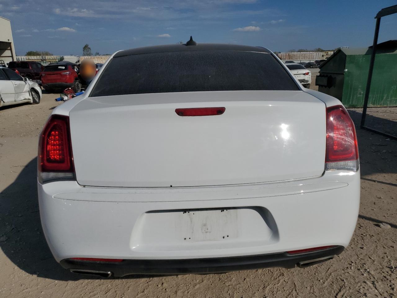 2017 Chrysler 300 S VIN: 2C3CCAGG7HH647956 Lot: 82305555