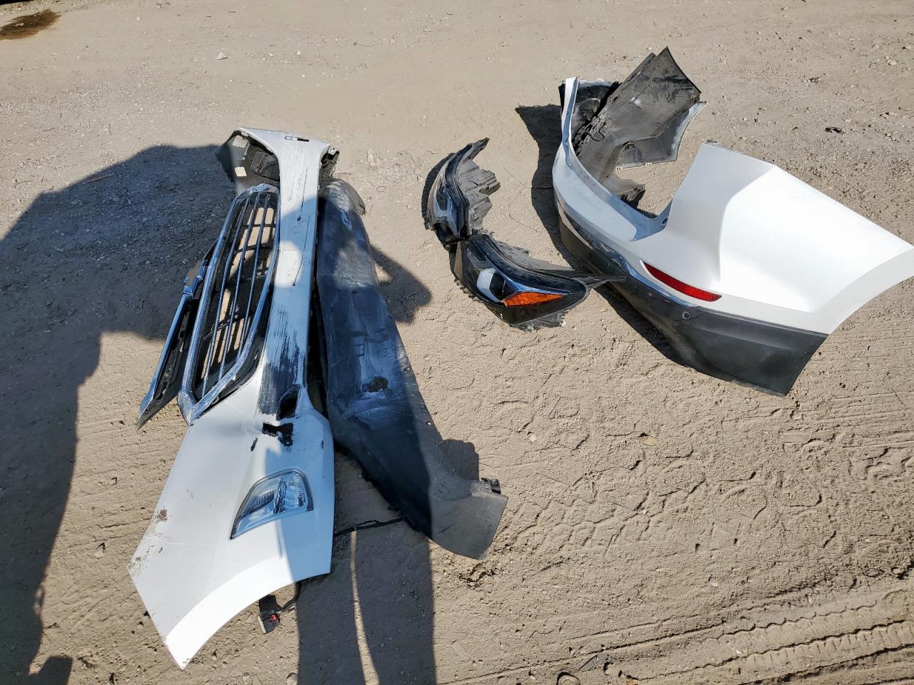 2019 Chevrolet Equinox Premier VIN: 2GNAXPEX8K6287149 Lot: 84732205