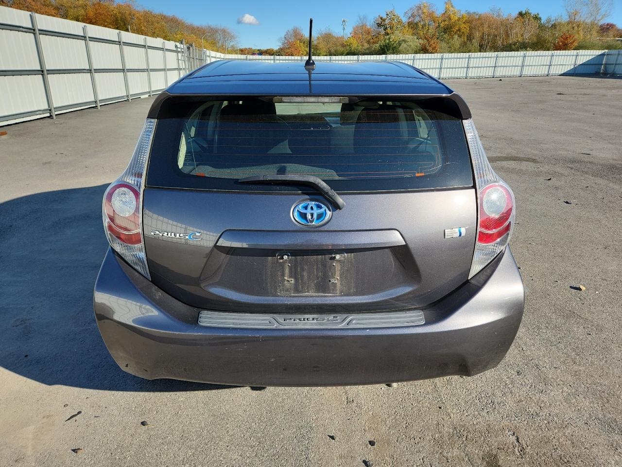 2013 Toyota Prius C VIN: JTDKDTB35D1556567 Lot: 89633185
