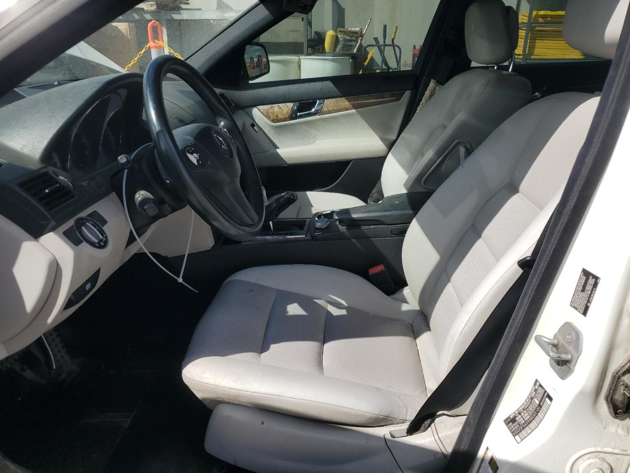 2009 Mercedes-Benz C 350 VIN: WDDGF56X99R049100 Lot: 84956785