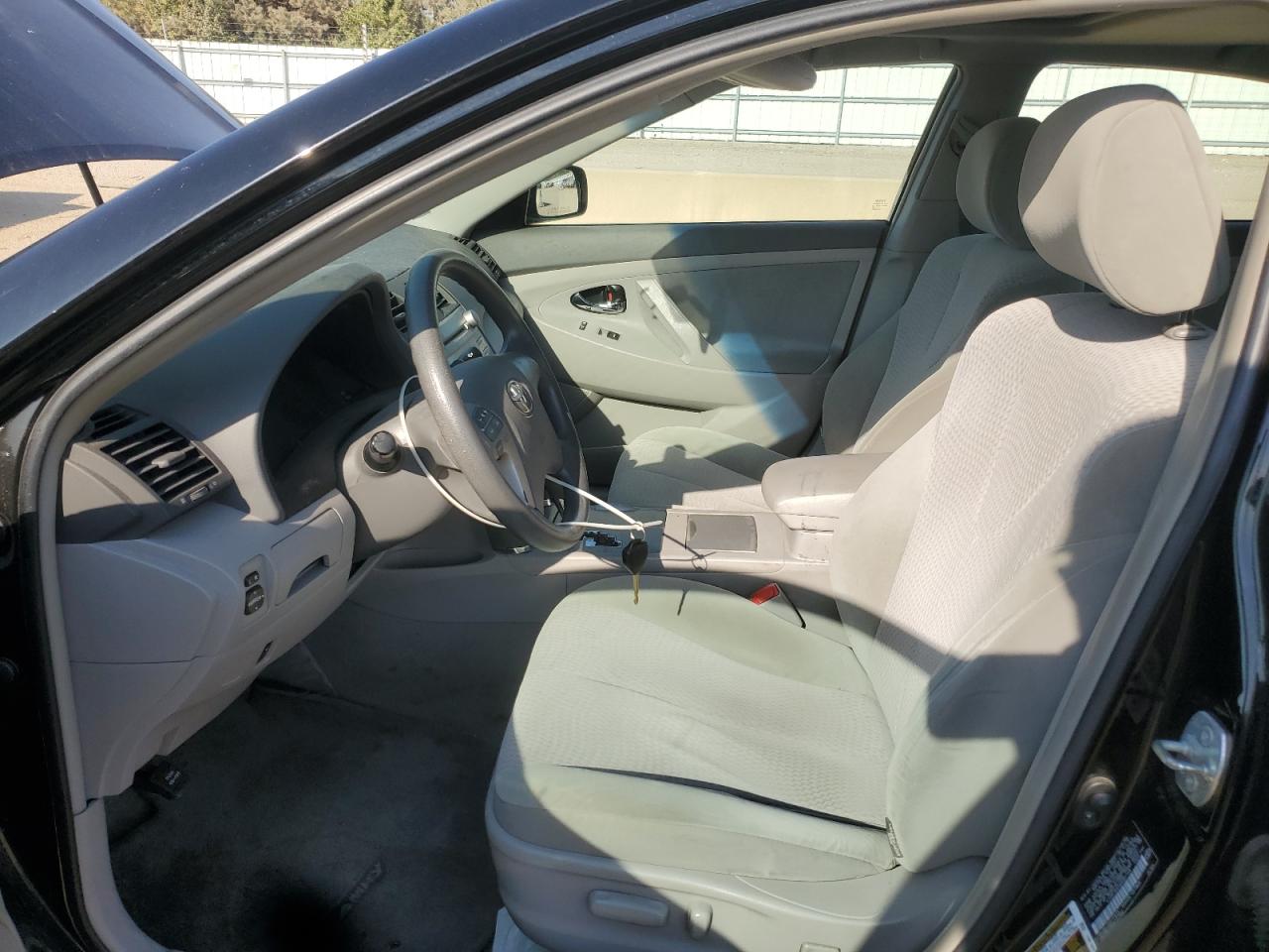 2010 Toyota Camry Base VIN: 4T4BF3EK5AR087148 Lot: 85102705